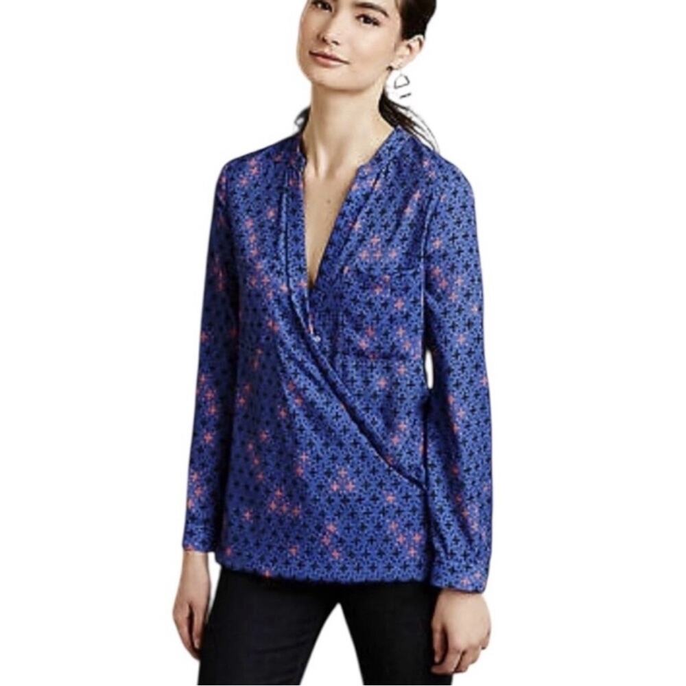 Maeve Anthropologie Blueโ Eva Print Faux Wrap Blouse sz 0 but Fits like a Small